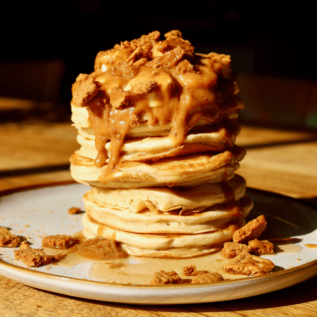 Banana Biscoff Protein Pancakes